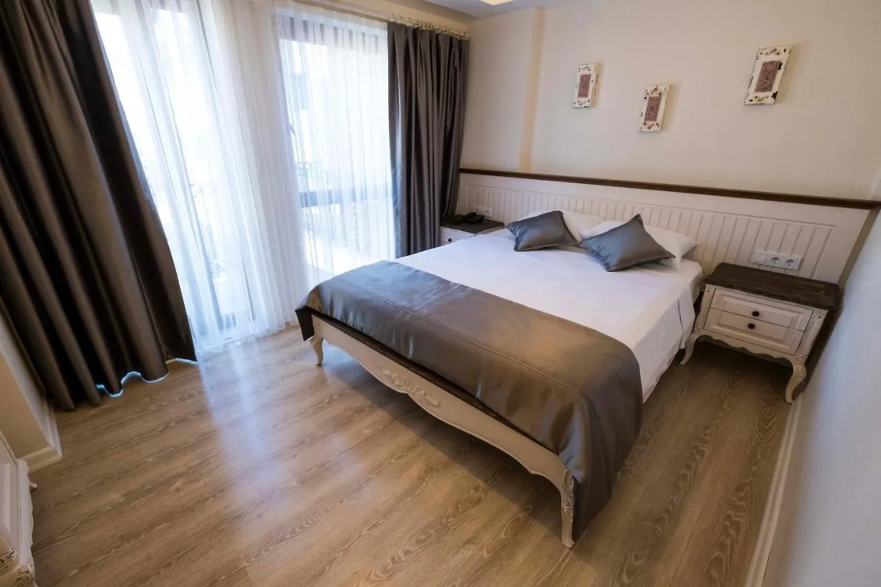 Icarus Hotel Cesme