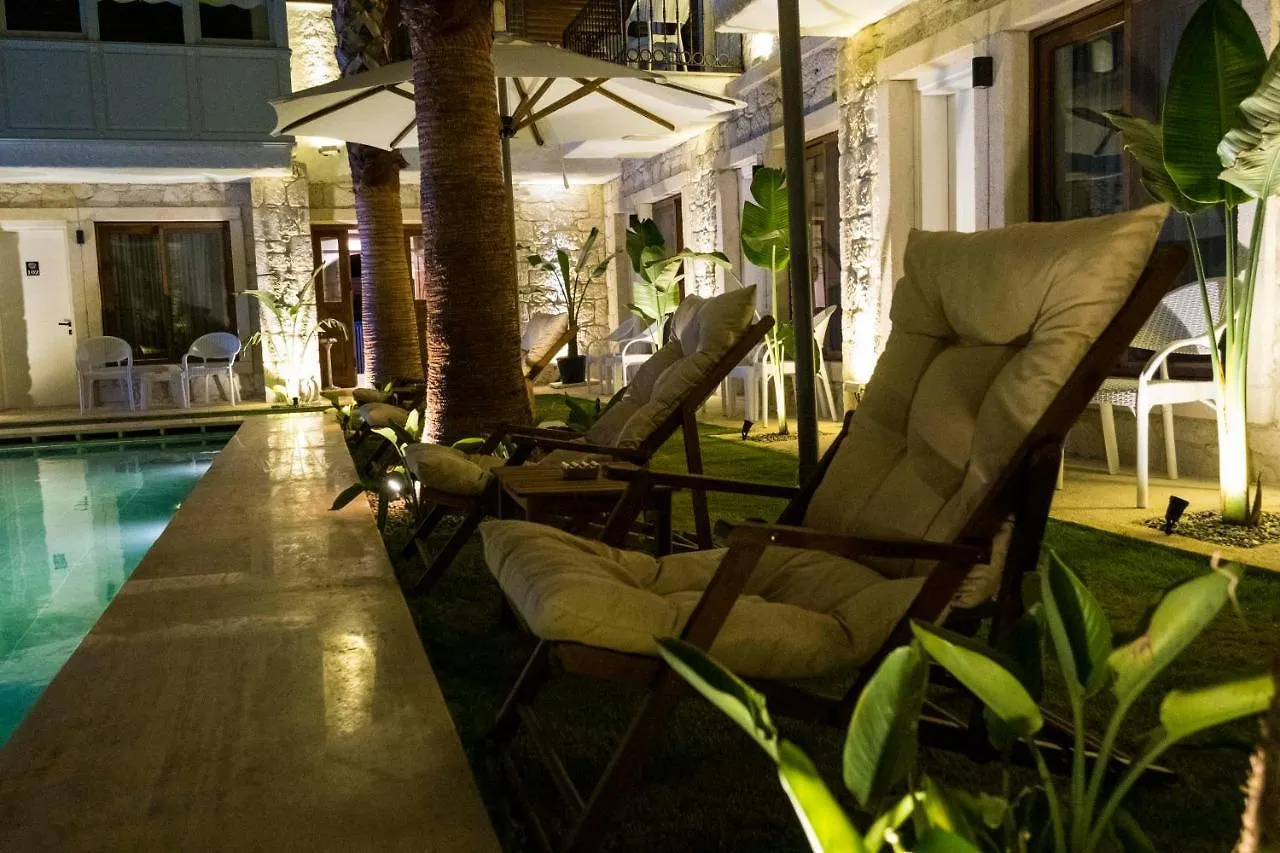 Icarus Hotel Cesme