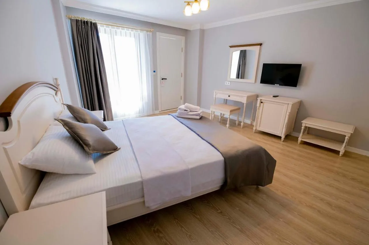 Icarus Hotel Cesme