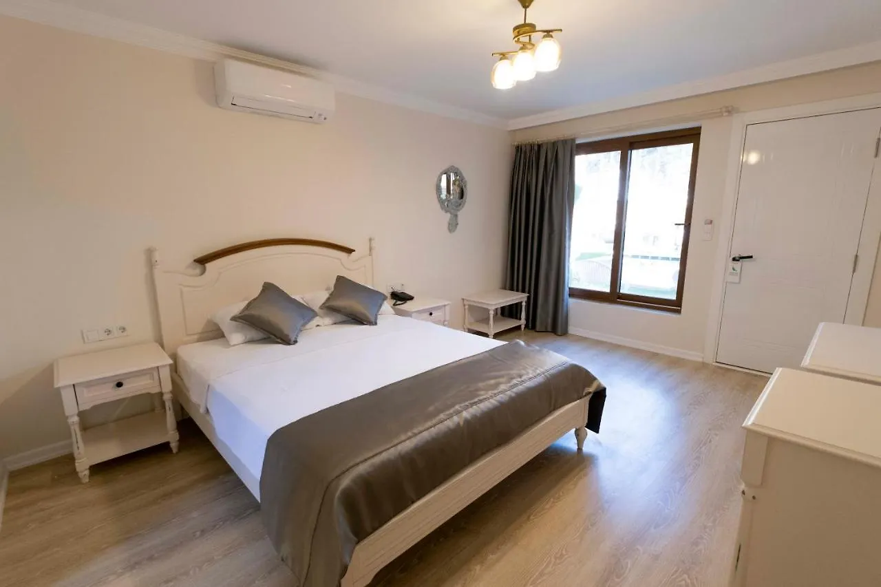 Icarus Hotel Cesme