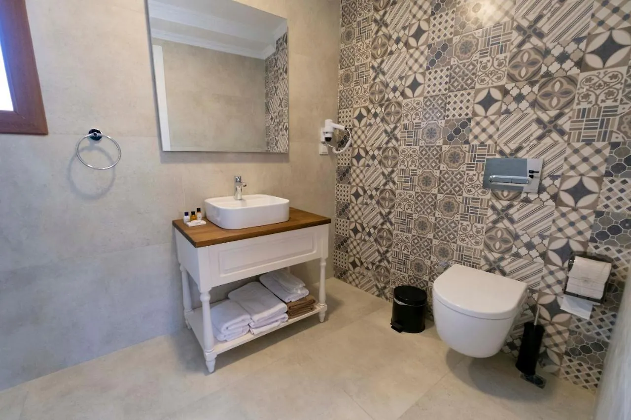 Icarus Hotel Cesme