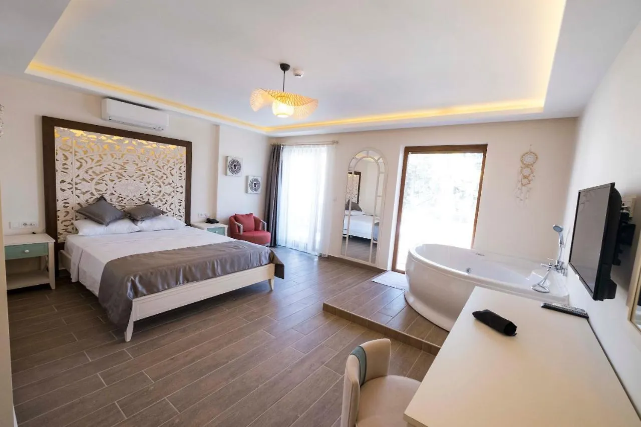 Icarus Hotel Cesme